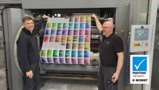 Pantone-Fingerprint auf Bobst-Tiefdruckmaschine