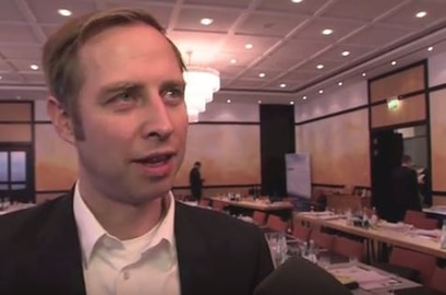 Oliver Albani von Beucke & Söhne berichtet gegenüber Ansgar Wessendorf von Flexo+Tief-Druck über seine Erfahrungen mit dem Digitaldruck.